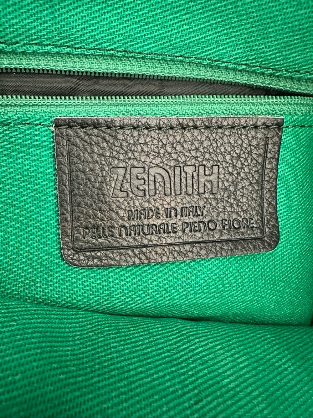 Vintage 1990s Zenith Italian Full-grain Leather Black shoulder/tote bag -NICE - Picture 4 of 16